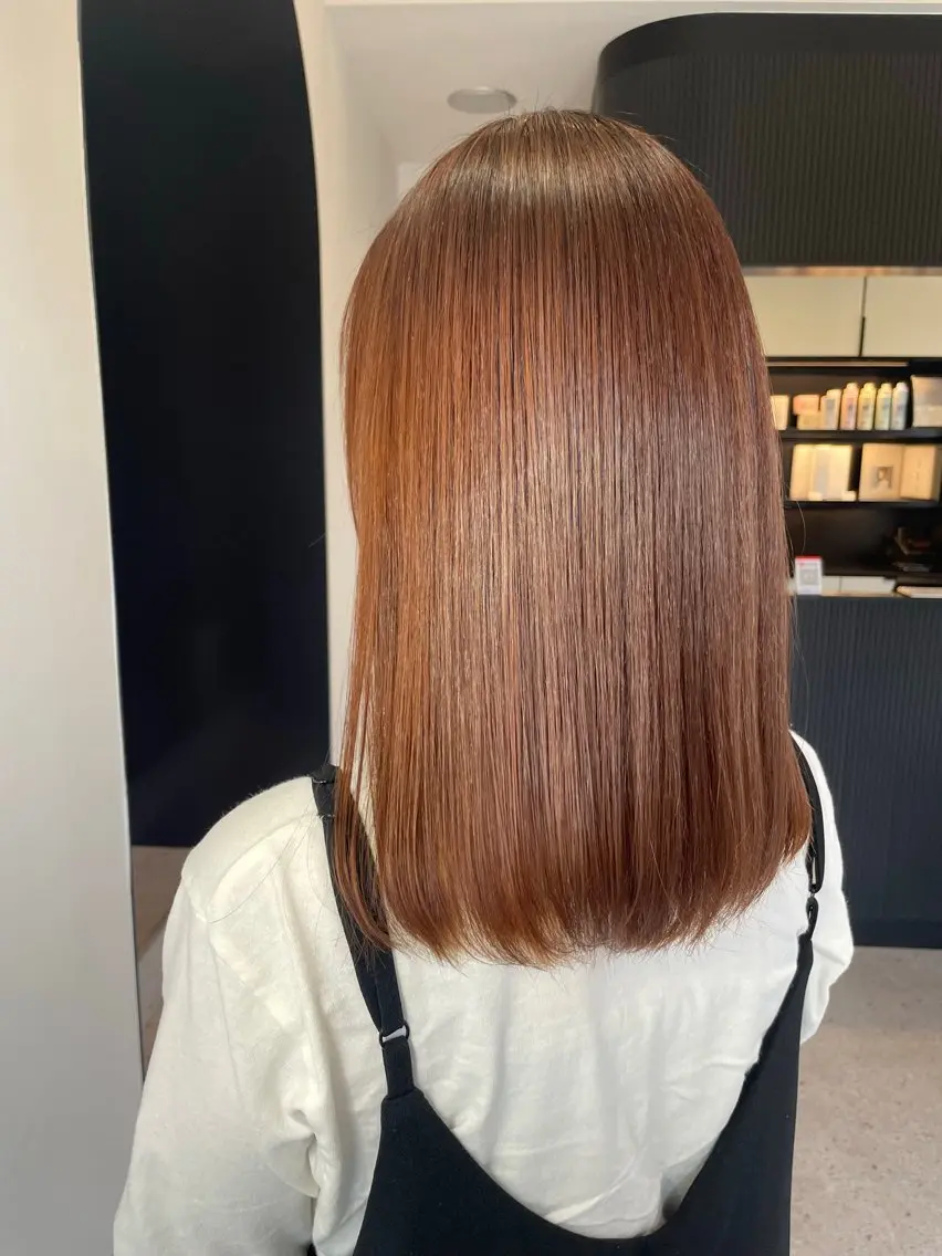 ミディアム カラー ブリーチ 縮毛矯正 カット 縮毛矯正 宇野 颯太のヘアスタイル