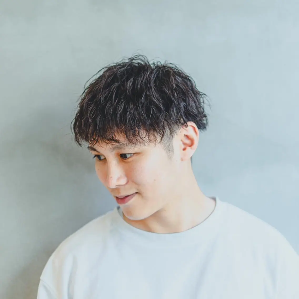 ショート パーマ メンズ 宇野 佑馬のヘアスタイル