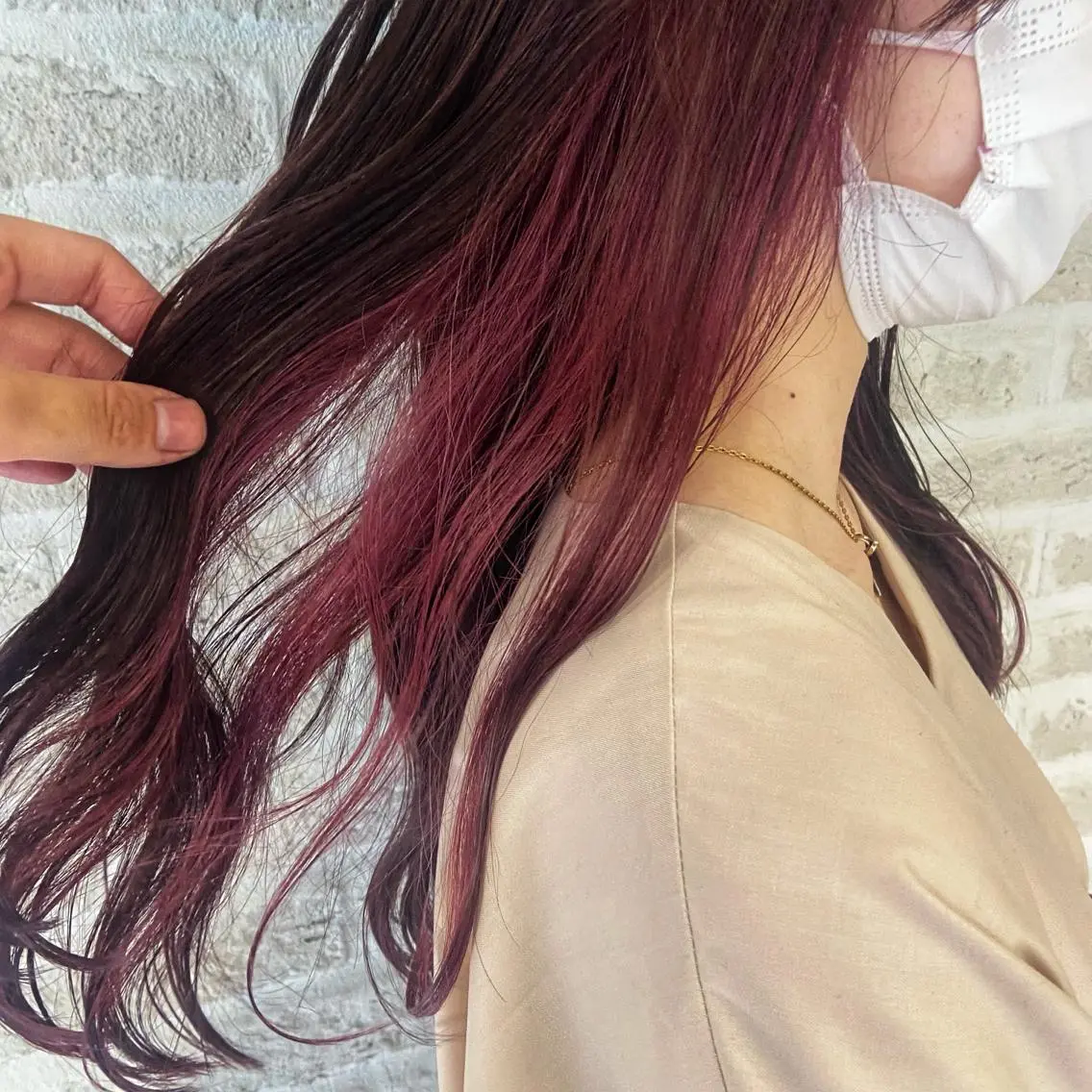 ロング カラー ヘアアレンジ ブリーチ ピンクカラー 北岡 慶子 大宮駅西口徒歩3分のヘアスタイル