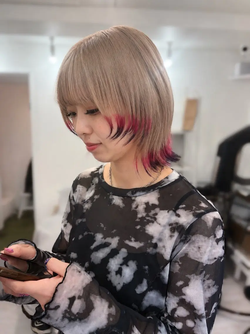 ショート ❤️‍🔥ベージュカ ラー❤️‍🔥まゆかのヘアスタイル