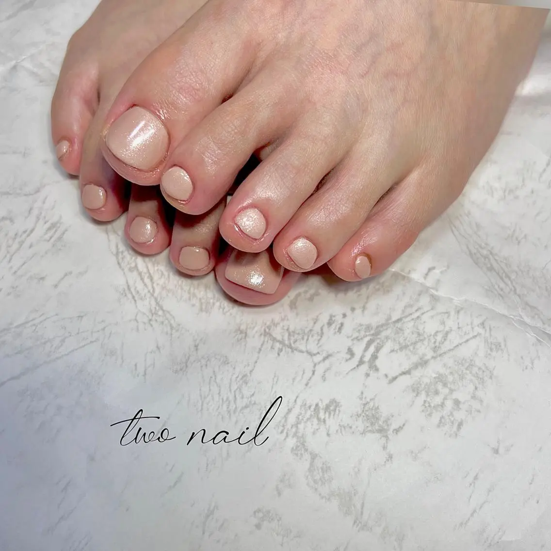 ネイル アートネイル フットネイル ハート ニュアンスネイル ホワイト フットネイル two nailのネイルデザイン