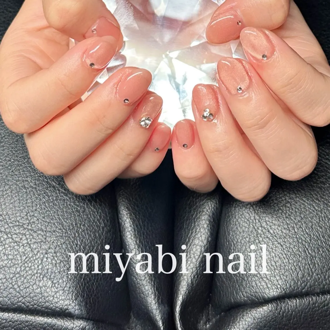 ネイル キラキラネイル マグネットネイル ピンク ストーンネイル ハンドネイル miyabi nail 桂川駅近くのネイルデザイン
