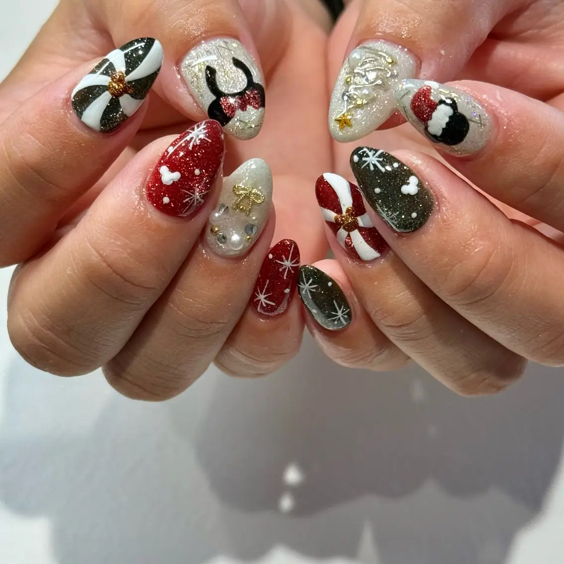 ネイル 冬ネイル クリスマス ハンドネイル nailsalon mionのネイルデザイン