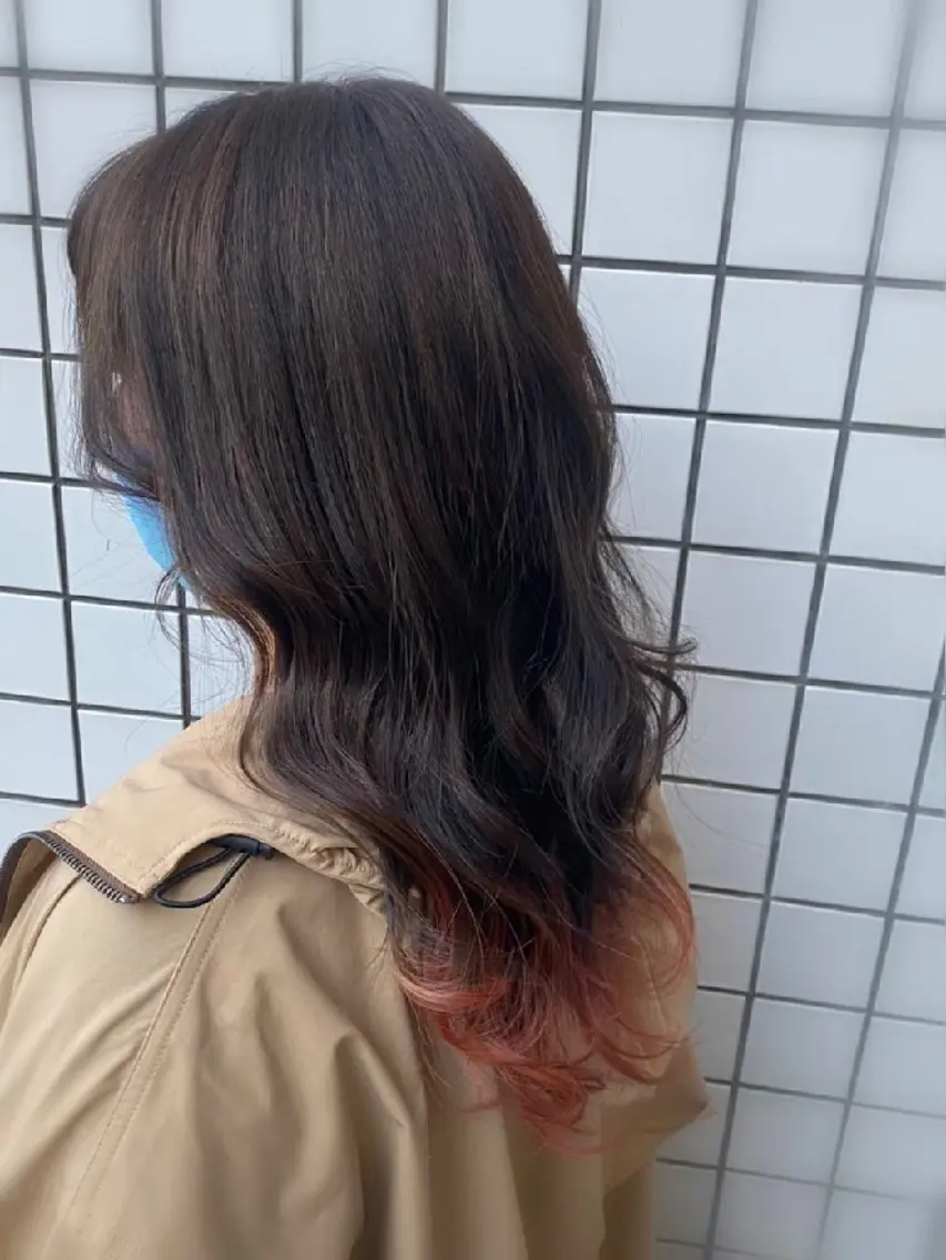 カラー ソウワ ヒナコのヘアスタイル