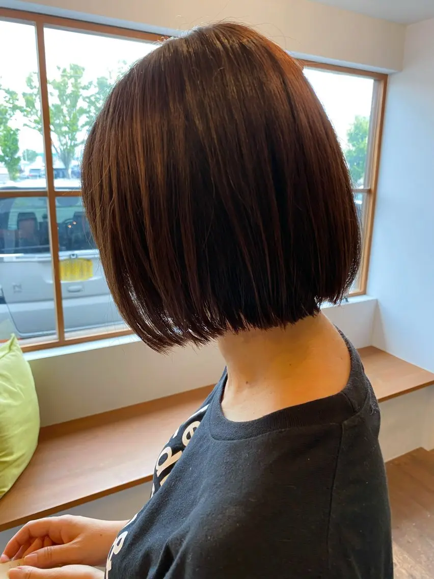 ミディアム ボブ カット ヘアカラー トリートメント 関谷 のぞみのヘアスタイル