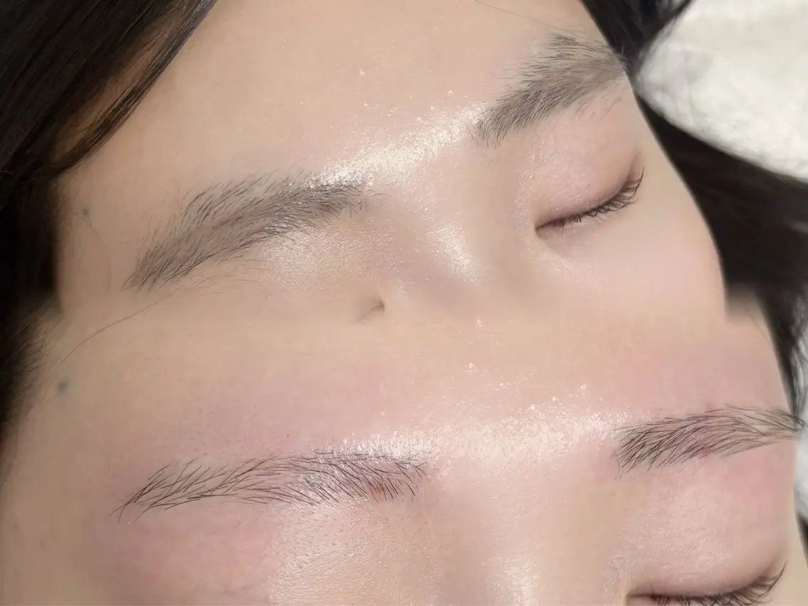 アイブロウ ワックス脱毛 眉カット PIMIL佐々木 亜里沙のエステ・リラクイメージ