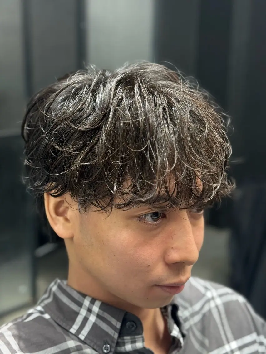 🔥メンズカット+パーマ(波巻き.ツイスパ.シャドウ.フェザー)🔥の写真