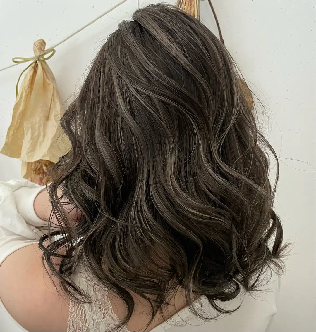 セミロング カラー ハイライトカラー ハイライト ヘアカラー モデル募集 セイノチヒロのヘアスタイル