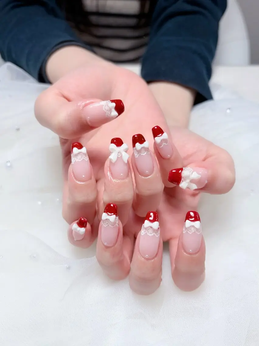ネイル 韓国ネイル マグネットネイル 持ち込み ニュアンスネイル シンプルネイル ハンドネイル Huyn Nail Shinjyukuのネイルデザイン