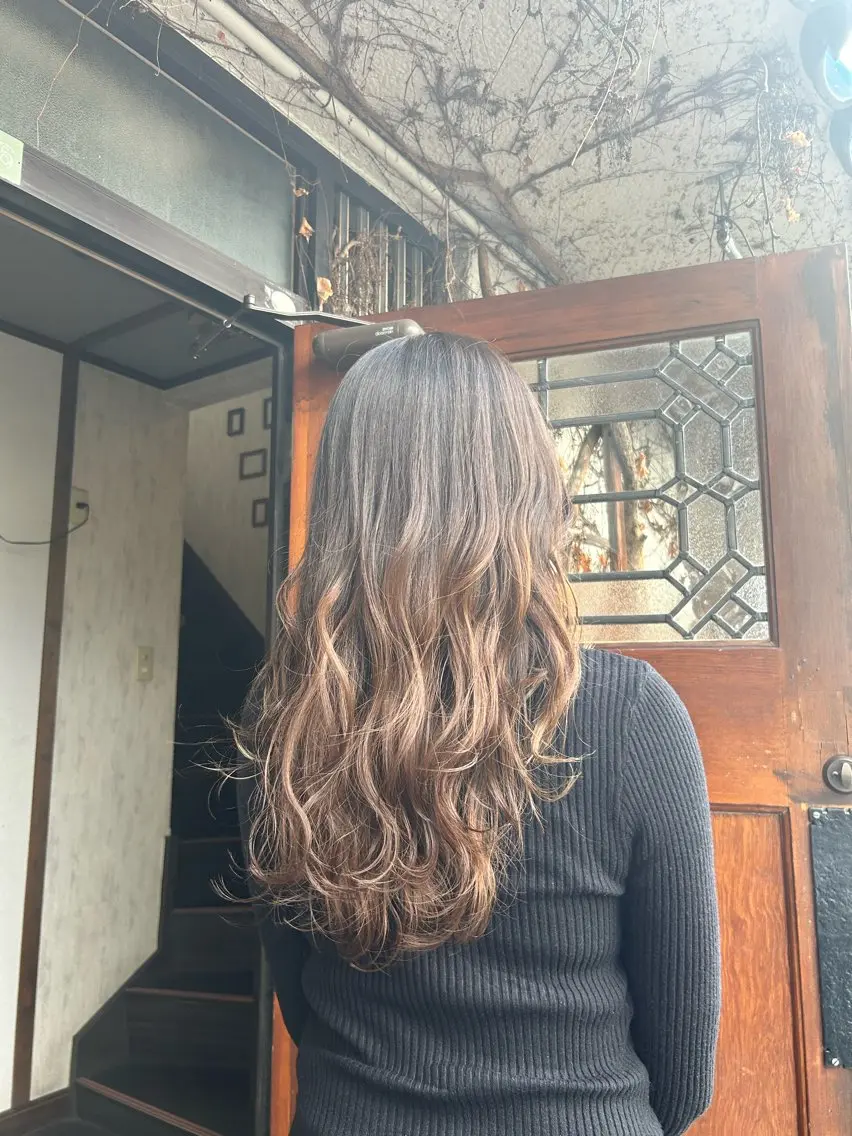 セミロング 顔周りカット 韓国風ヘア レイヤーカット minami 🐣のヘアスタイル