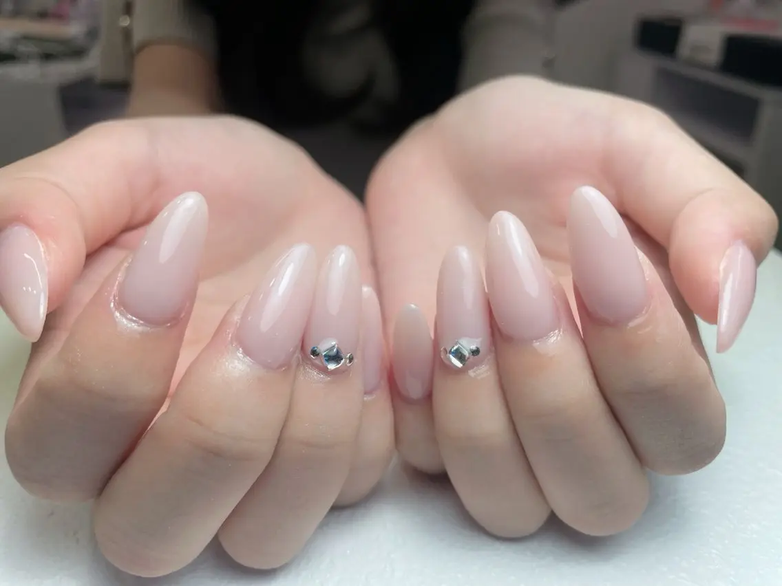 ネイル チークネイル フレンチネイル ジェルネイル ラメ(グリッター) ラメグラデーション 中野駅から2分 MEO NAILのネイルデザイン