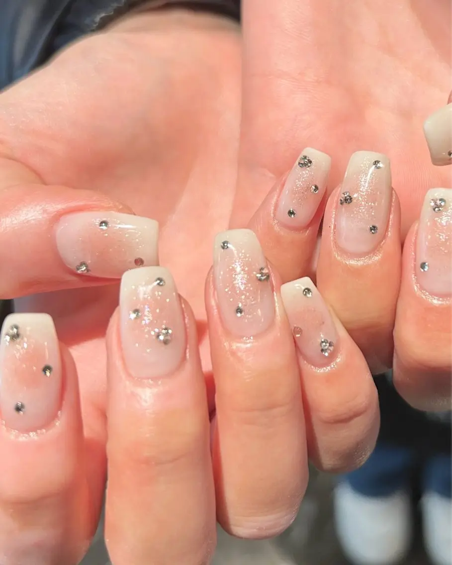 ネイル ハンドネイル EmaNail🎀 Haaruのネイルデザイン