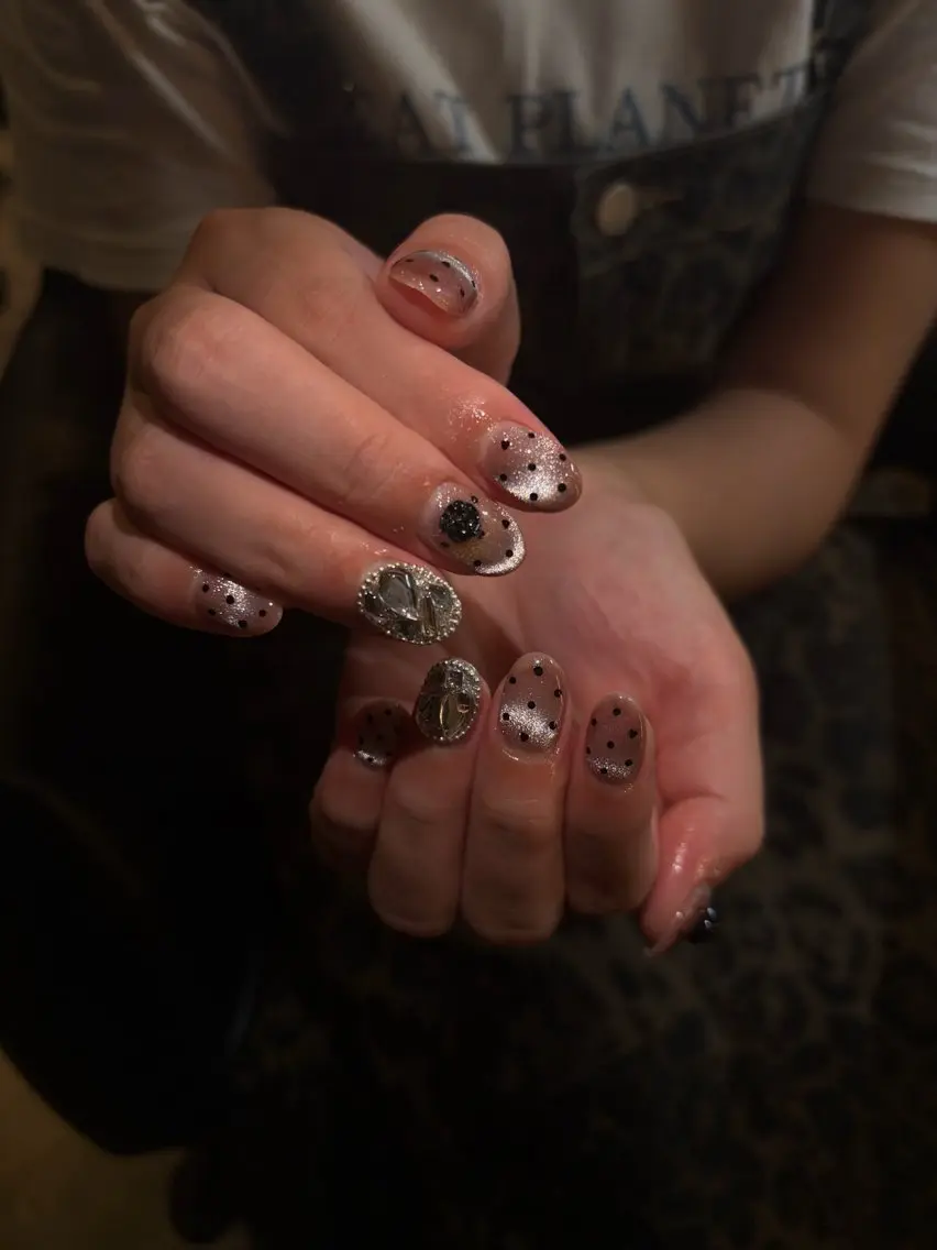 ネイル YUNA lillion♱·.のネイルデザイン
