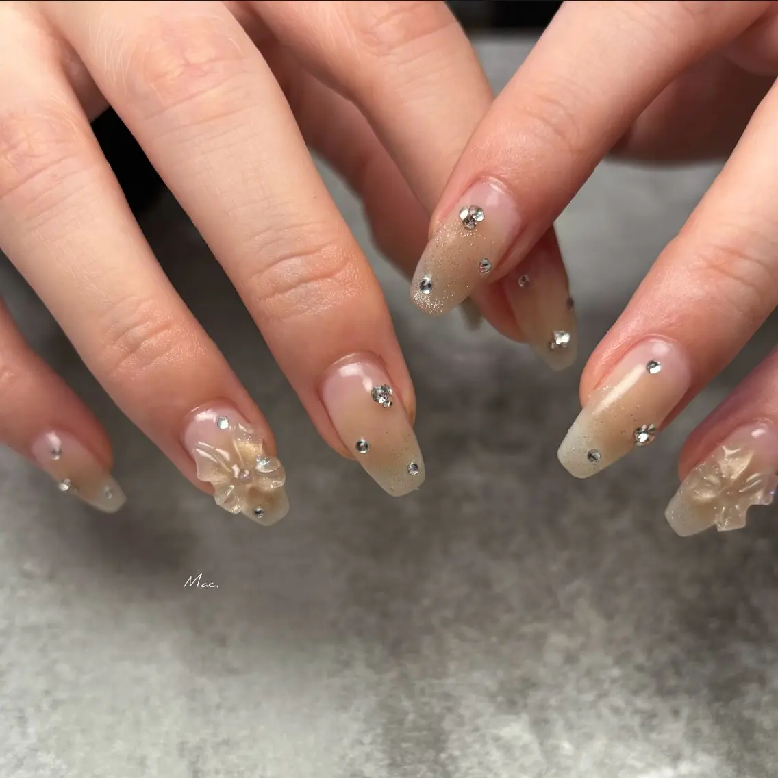 ネイル ハンドネイル atelier mac.のネイルデザイン