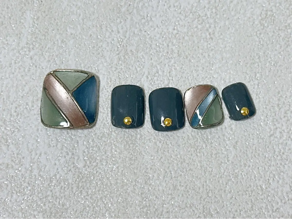 ネイル フットネイル ジェルネイル パラジェル 夏ネイル フットネイル kiki nail &brow二子玉川のネイルデザイン