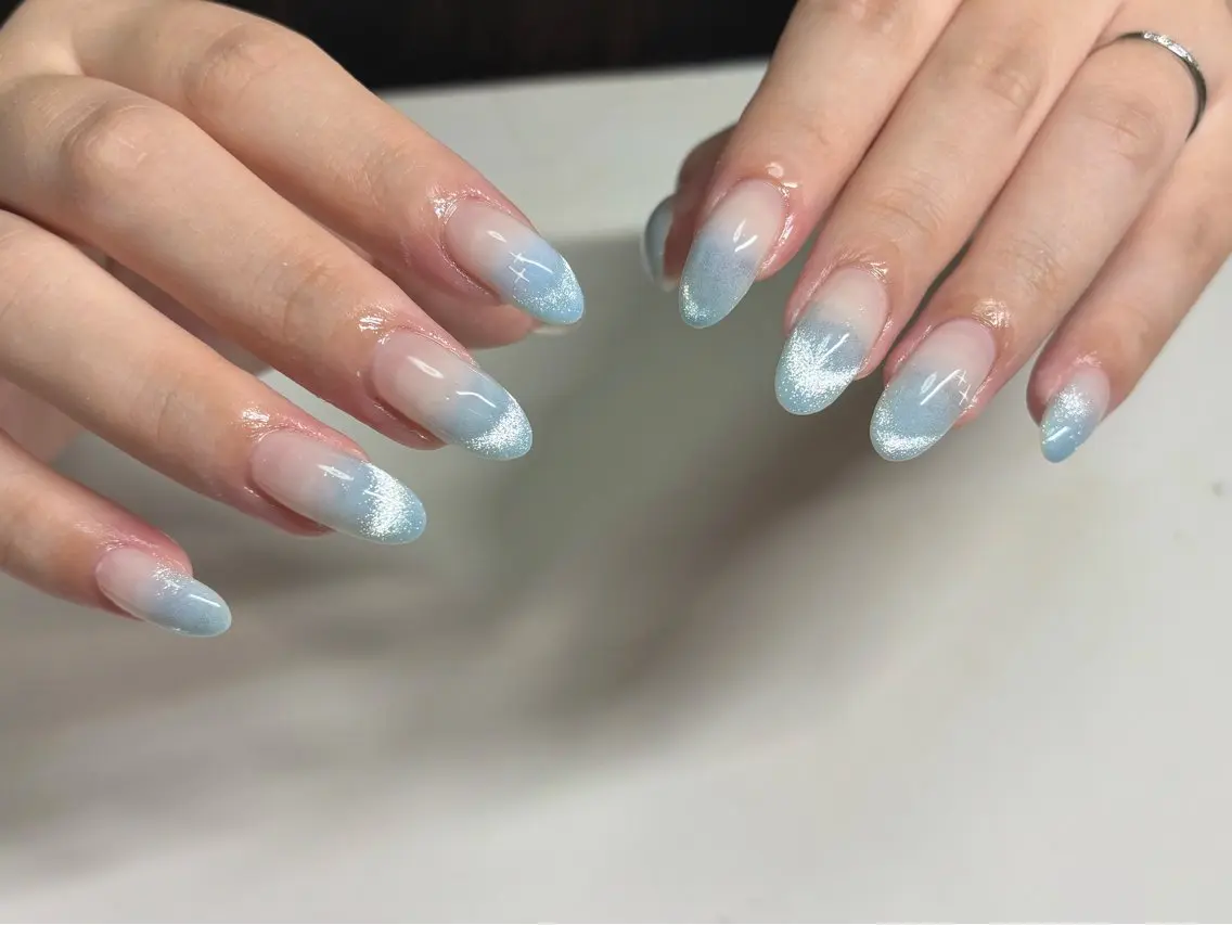 ネイル フレンチネイル グラデーション マグネットネイル ハンドネイル nayu nailのネイルデザイン