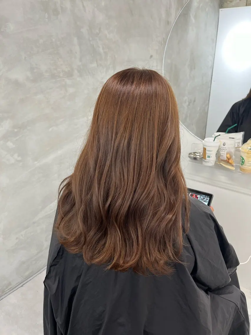 ロング カラー カット ヘアカラー トリートメント yuuna ✮ door whiteのヘアスタイル