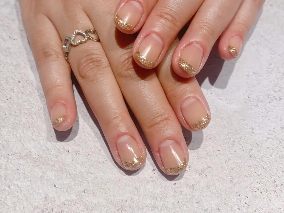 ネイル フレンチネイル グラデーション ラメ(グリッター) Ann nailのネイルデザイン