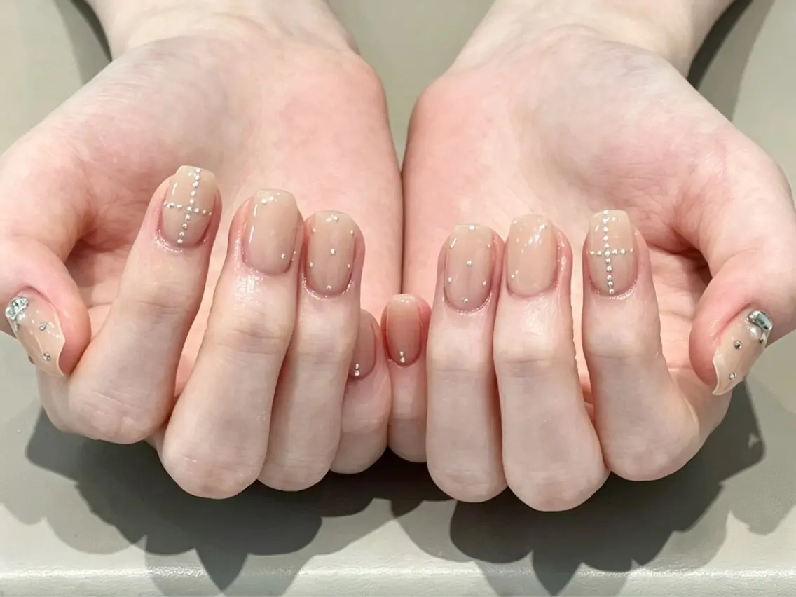 ネイル ハンドネイル CHERIR Emiのネイルデザイン