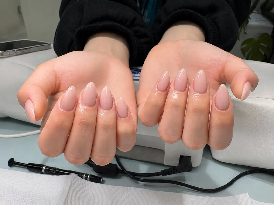 ネイル オーロラネイル ブルー チークネイル 長さ出し フットネイル ハンドネイル JIN 168 新大久保のネイルデザイン