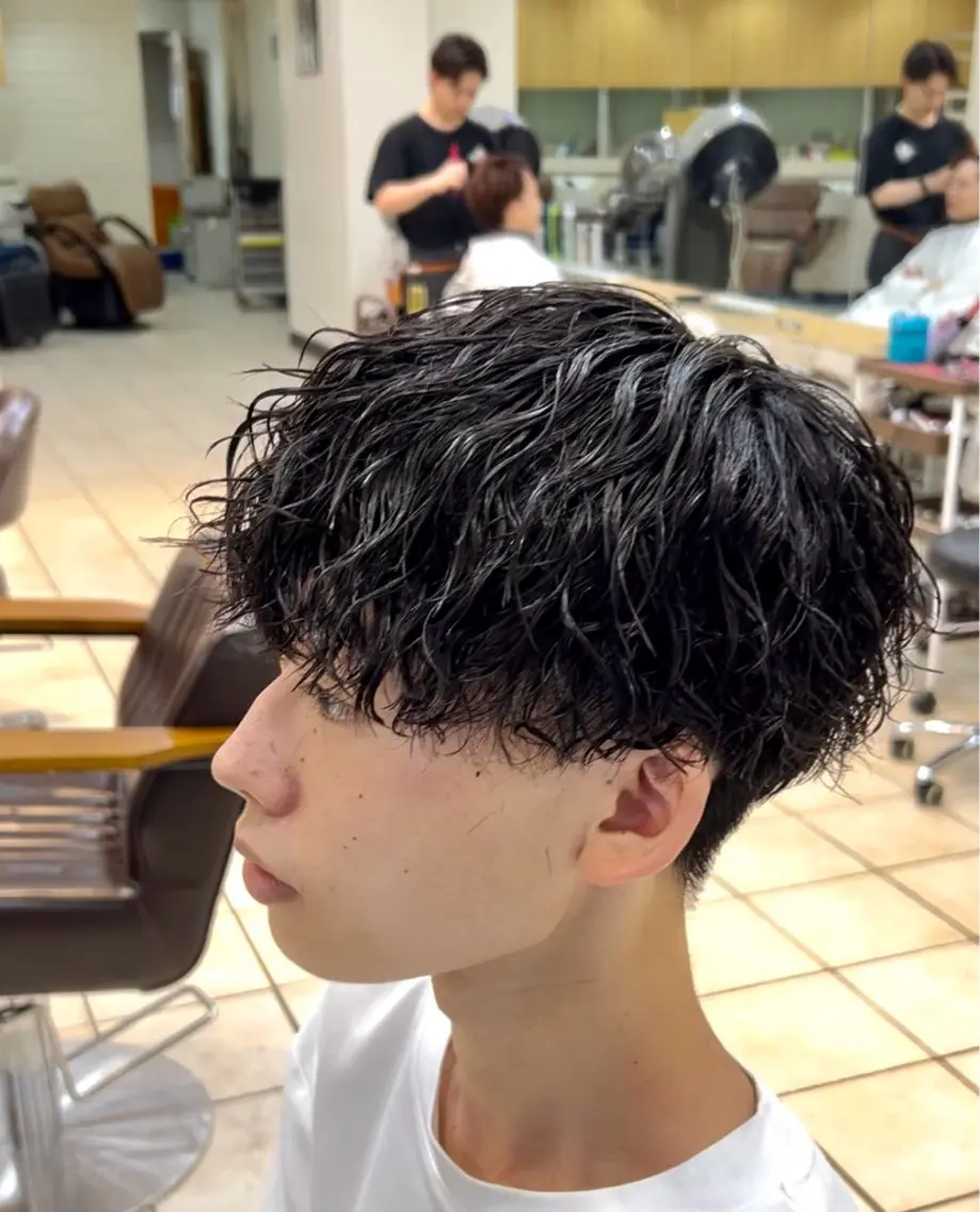 ミディアム ミディアムパーマ カット パーマ 曲がる縮毛矯正大宮 No.1工藤竜雅のヘアスタイル