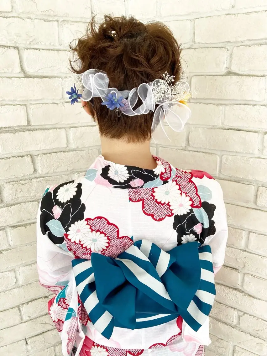 ヘアアレンジ 着付け あやか 白髪ぼかしハイライトのヘアスタイル