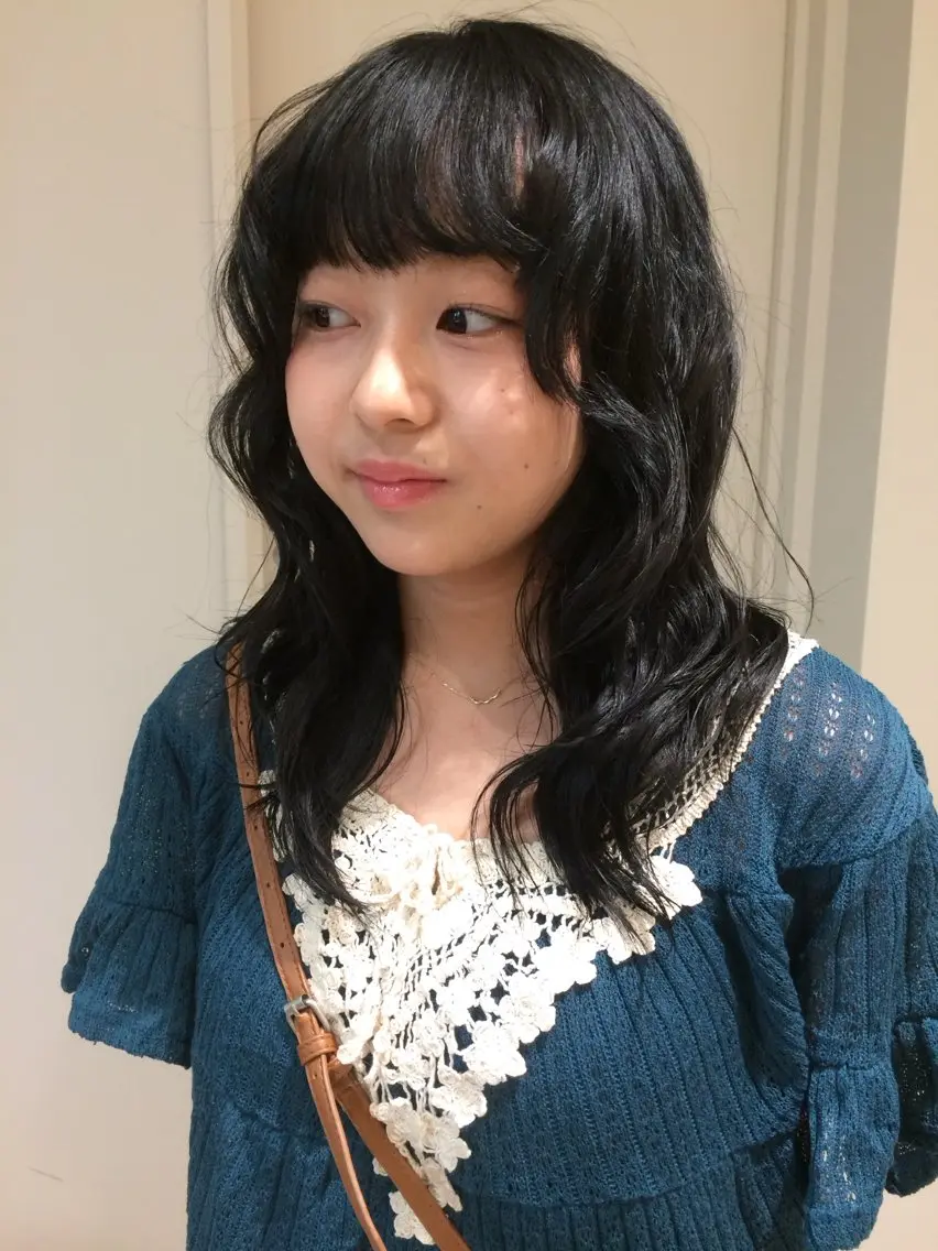 ミディアム ヘアカラー 山田 麻椰のヘアスタイル