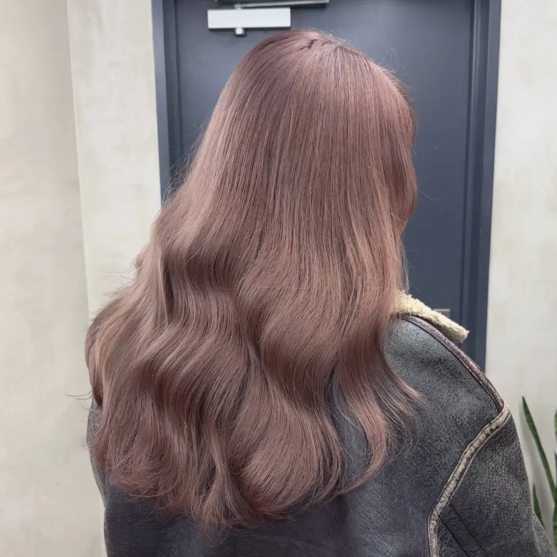 セミロング カラー アッシュ ベージュカラー ブリーチ ケアブリーチ ダブルカラー 透明感カラー/韓国 🩶ゆきのヘアスタイル