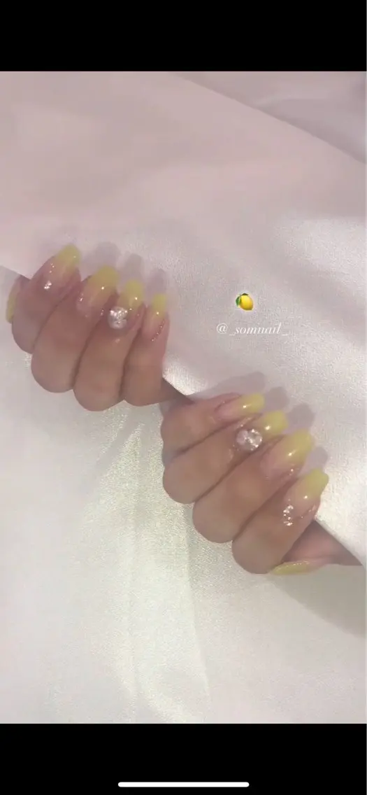 ネイル ジェルネイル グラデーション キラキラネイル 韓国ネイル ストーンネイル SOM NAILのネイルデザイン