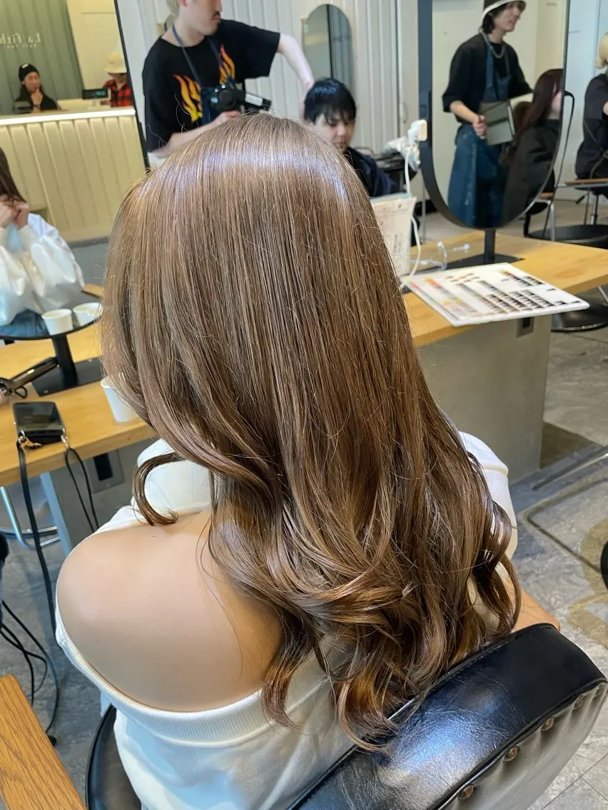 セミロング カラー ヘアカラー 💘韓国レイヤー上 品カラーruru💘のヘアスタイル