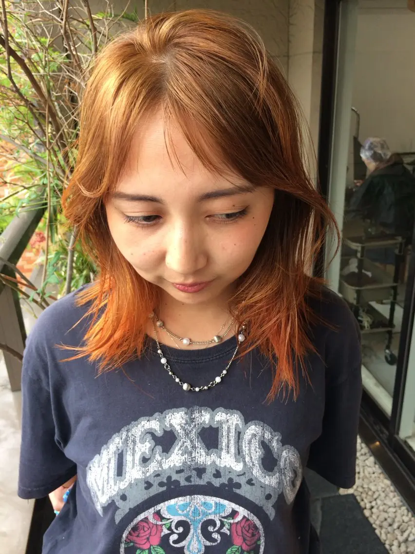 ミディアム カラー ブリーチ ブラウンカラー ブリーチなしカラー オレンジ ﾃﾞｻﾞｲﾝｶﾗｰ /ﾕｳﾀﾏﾝ👽のヘアスタイル
