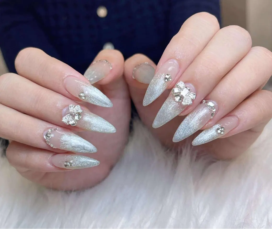 ネイル アートネイル 成人式 ジェルネイル ニュアンスネイル 夏ネイル ハンドネイル Jenn Nail Salonのネイルデザイン