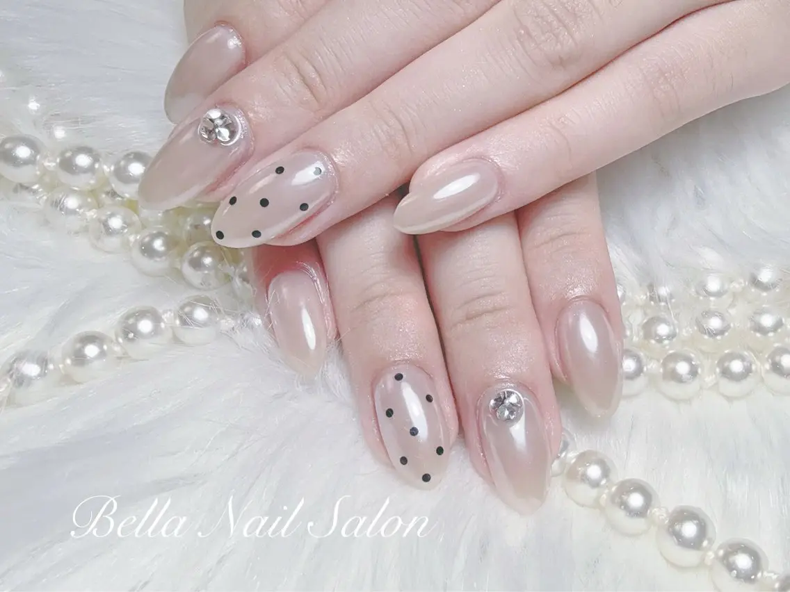 ネイル ハンドネイル Bella Nail Salonパラジェルのネイルデザイン