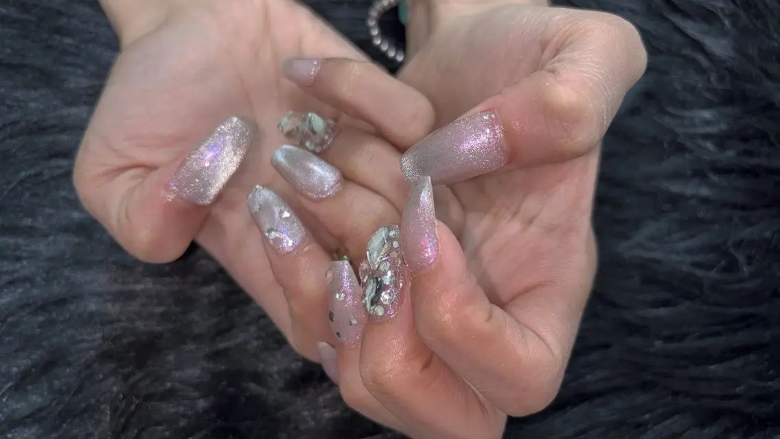 ネイル ジェルネイル マグネットネイル ストーンネイル ハンドネイル coco nailのネイルデザイン