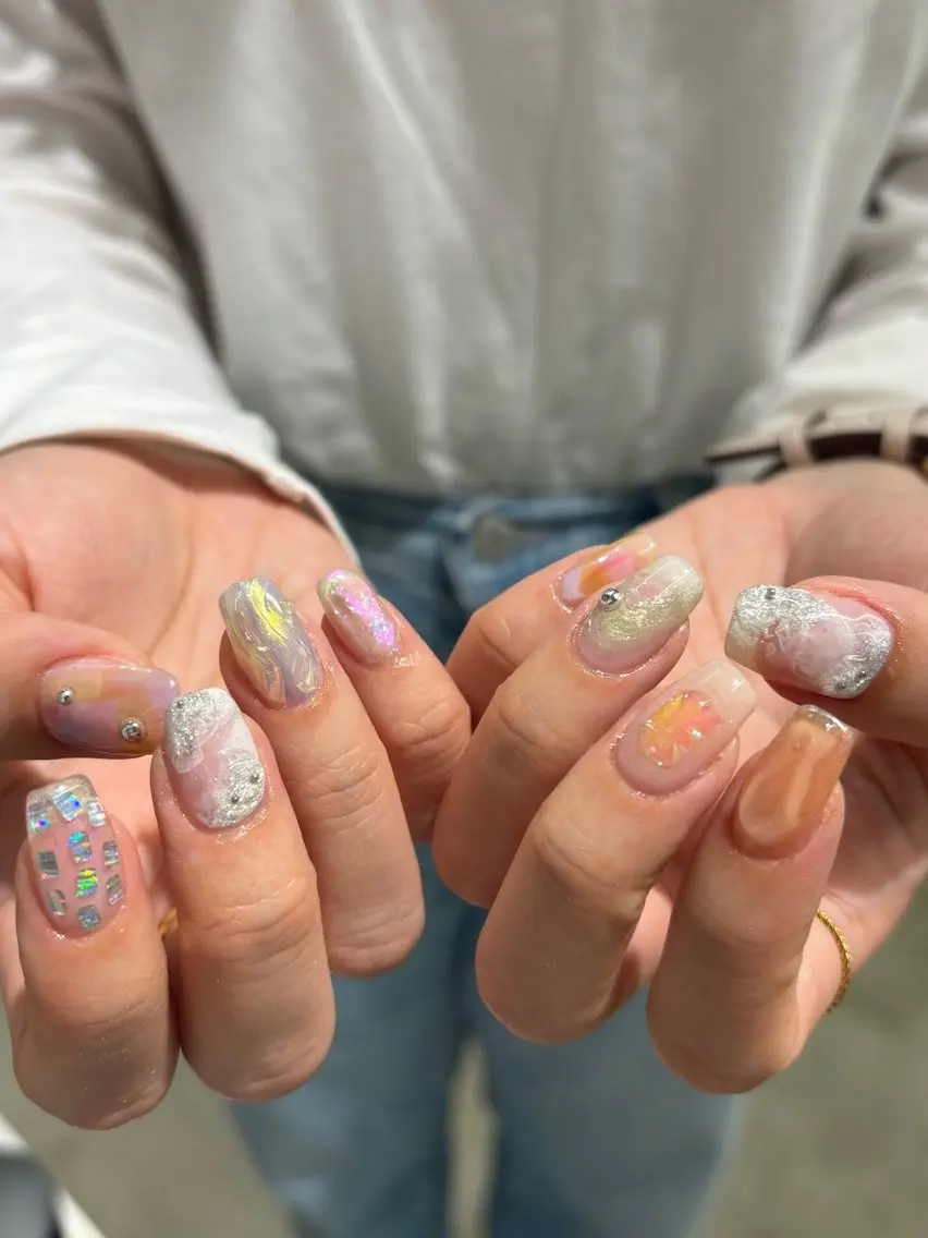 ネイル オーロラネイル クリアネイル ハンドネイル chika ／ nailのネイルデザイン