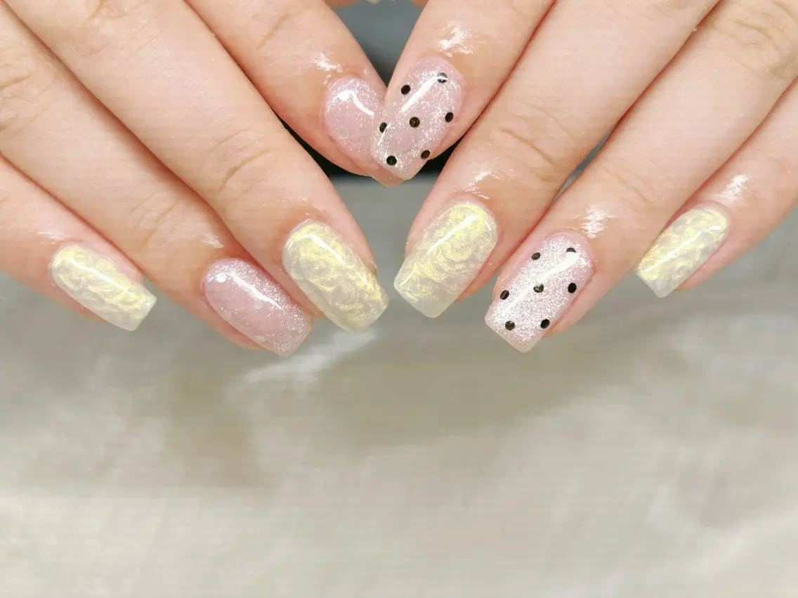 ネイル アートネイル チークネイル 成人式 入学式 長さ出し ハンドネイル Lino Nailのネイルデザイン