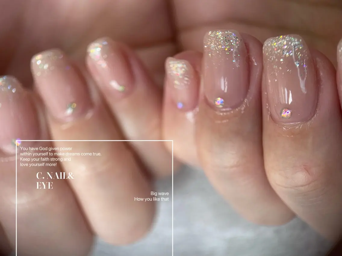 ネイル フットネイル 氷ネイル・うるうるネイル キラキラネイル 韓国ネイル マグネットネイル C.Nail &Eyeのネイルデザイン