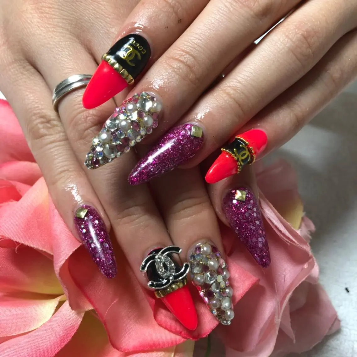 ロング ネイル ハンドネイル 《LB》ラブリエ Nail&eyeのマツエク・マツパデザイン