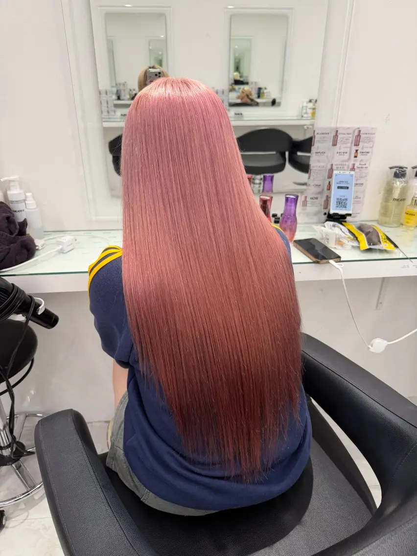 ロング カラー 💗デザインカラー 💗RISA🐰のヘアスタイル