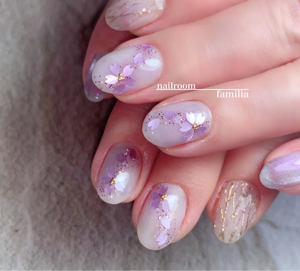 ネイル 桜ネイル ホログラムネイル ハンドネイル -nailroom- familiaのネイルデザイン
