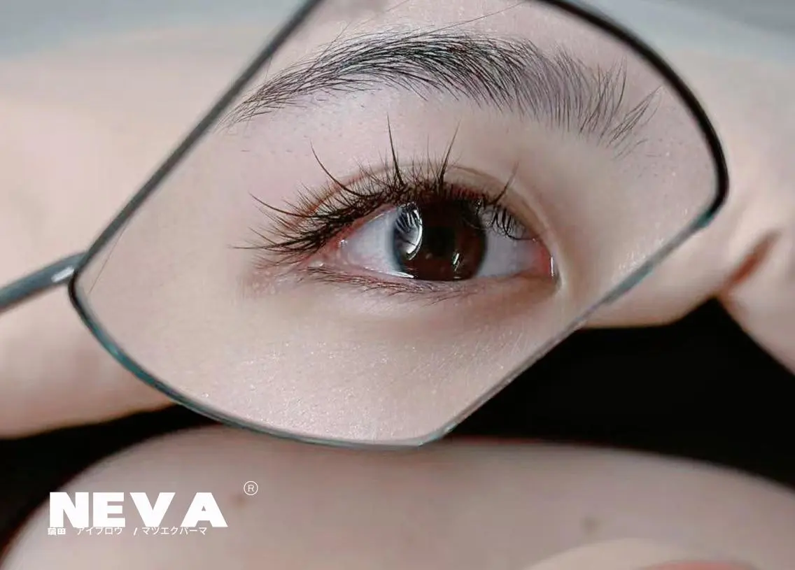マツエク・マツパ 🤍蒲田NEVA ネイル&パーマ🪽のネイルデザイン