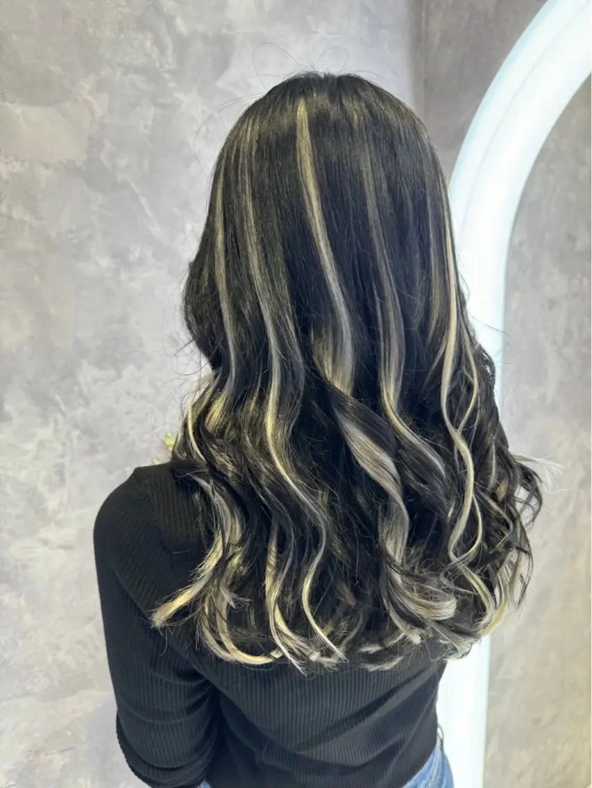 ミディアム カラー 🥀ケアブリーチ🥀 一ノ瀬🥀のヘアスタイル