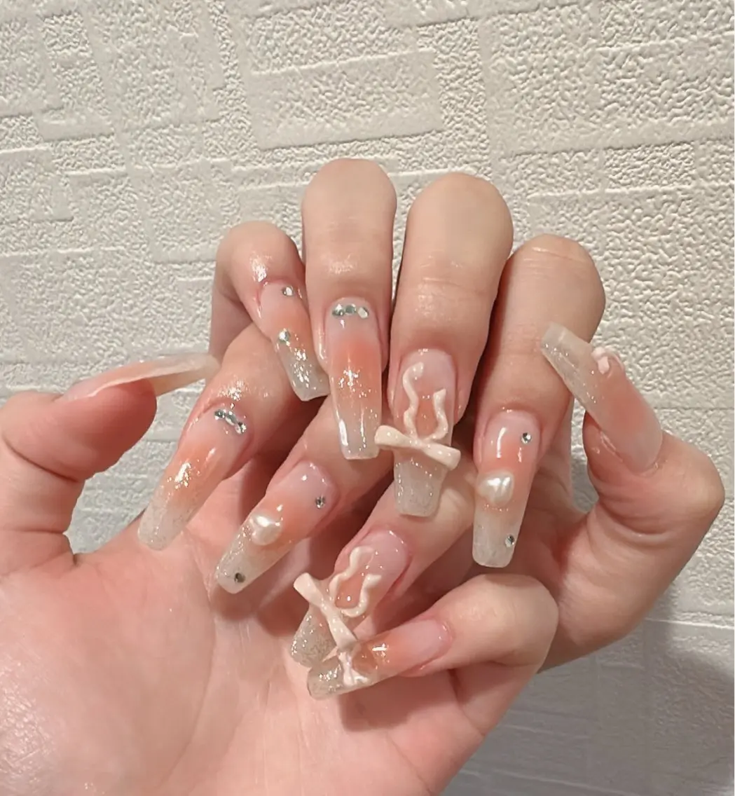 🎀韓国大人気チ-クネイル初回オフ込み+2個パーツ(トレーニングメニュー、10日以内直し無料)の写真