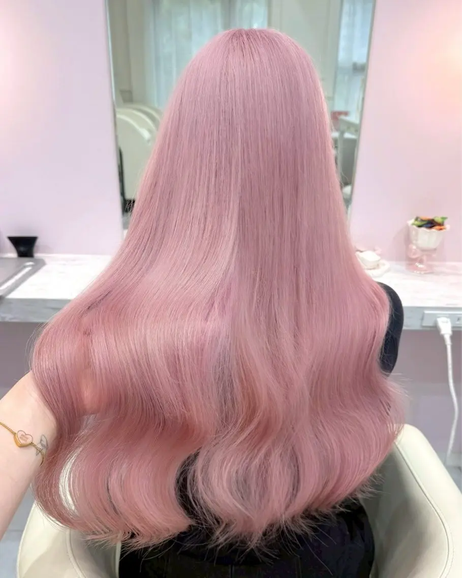 ロング カラー ブリーチ 透明感カラー ハイトーンカラー ヘアカラー ハイトーンカラー💞 くるみ🎀のヘアスタイル