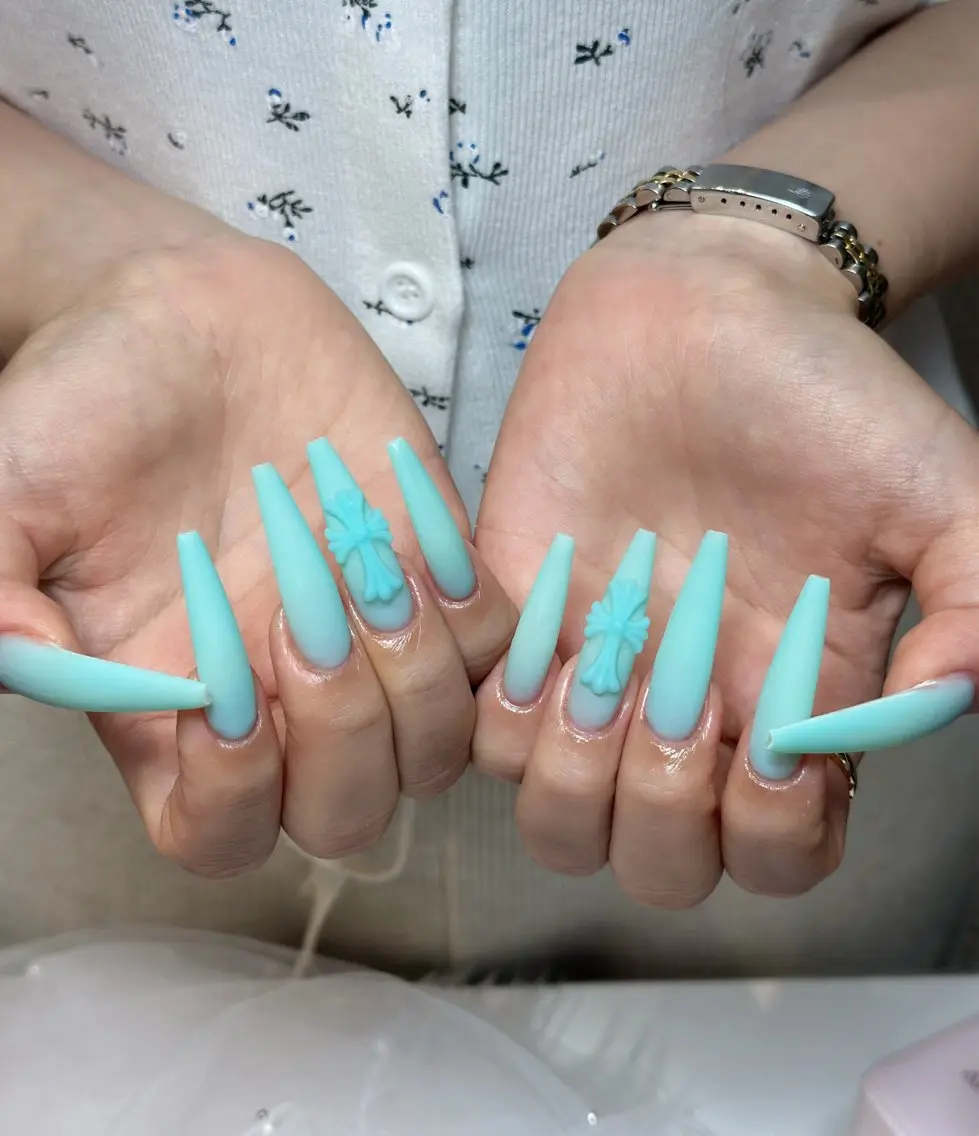 ネイル チークネイル ドット フレンチネイル グラデーション ハート ハンドネイル Julli NailStudioのネイルデザイン