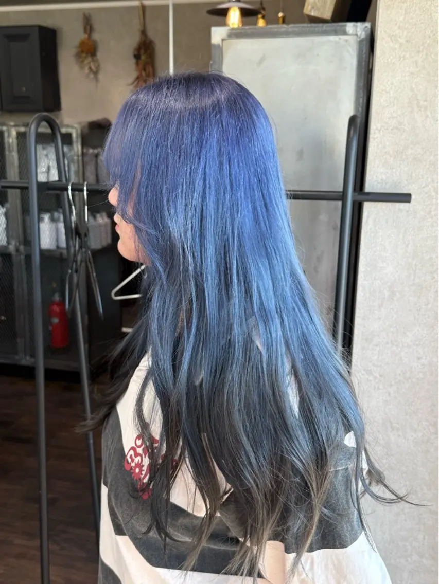 ロング カラー ヘアカラー 福島 優奈のヘアスタイル