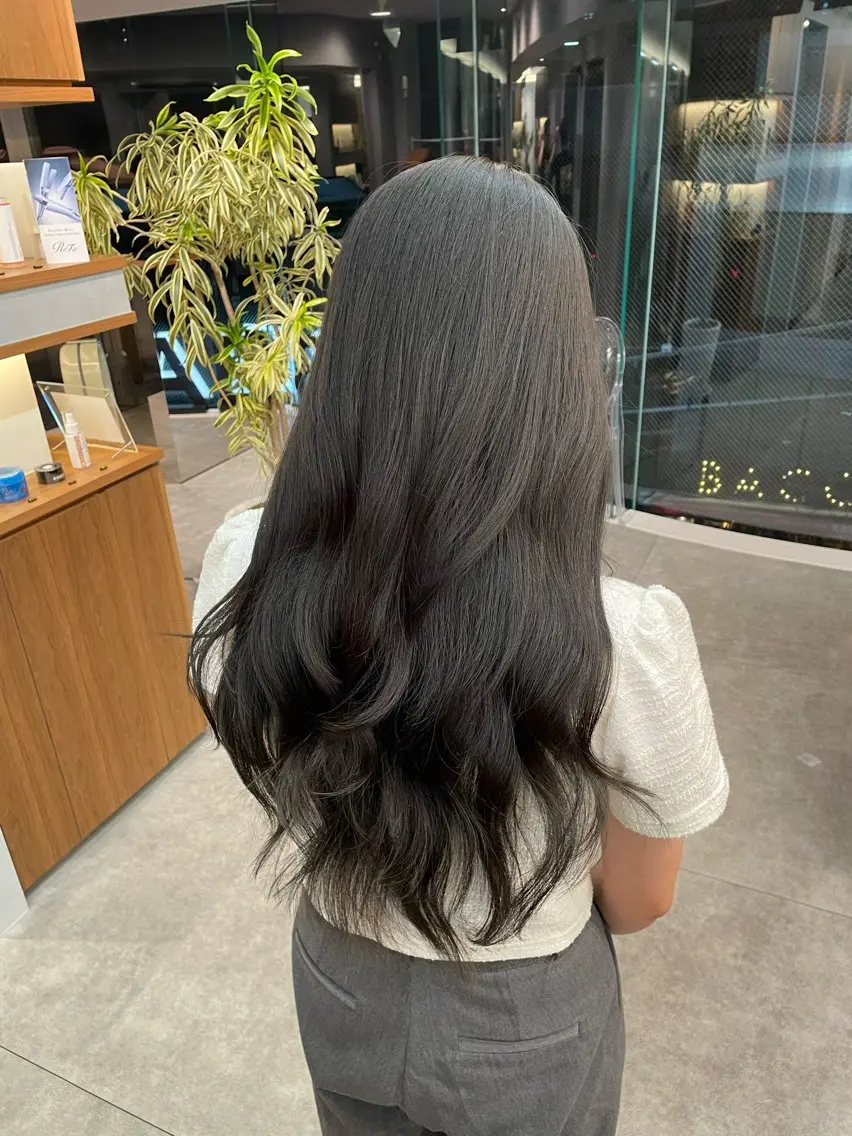 ロング パーマ 江藤 かえでのヘアスタイル