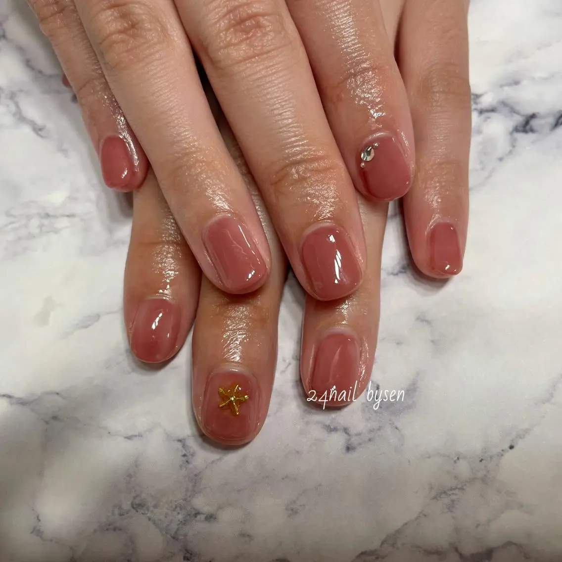 ネイル ワンカラーネイル ストーンネイル Atelier by 24nail/Ayaのネイルデザイン