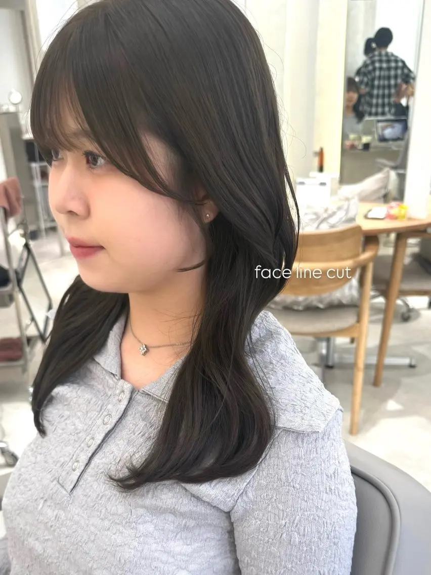 セミロング カラー 顔周りカット カット ヘアカラー トリートメント ヘッドスパ むく。/顔周りカット /髪質改善ストレートのヘアスタイル