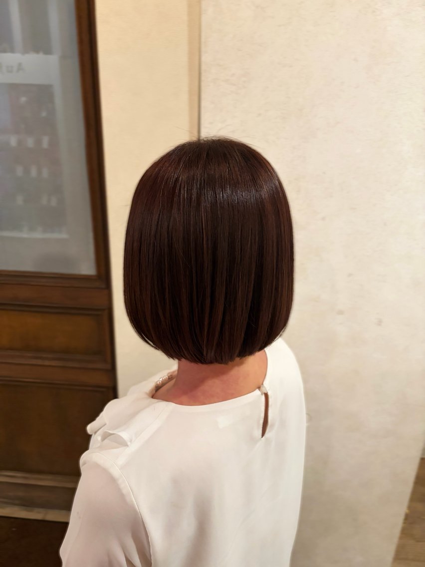 ミディアム ボブ カット 西村 さくらのヘアスタイル